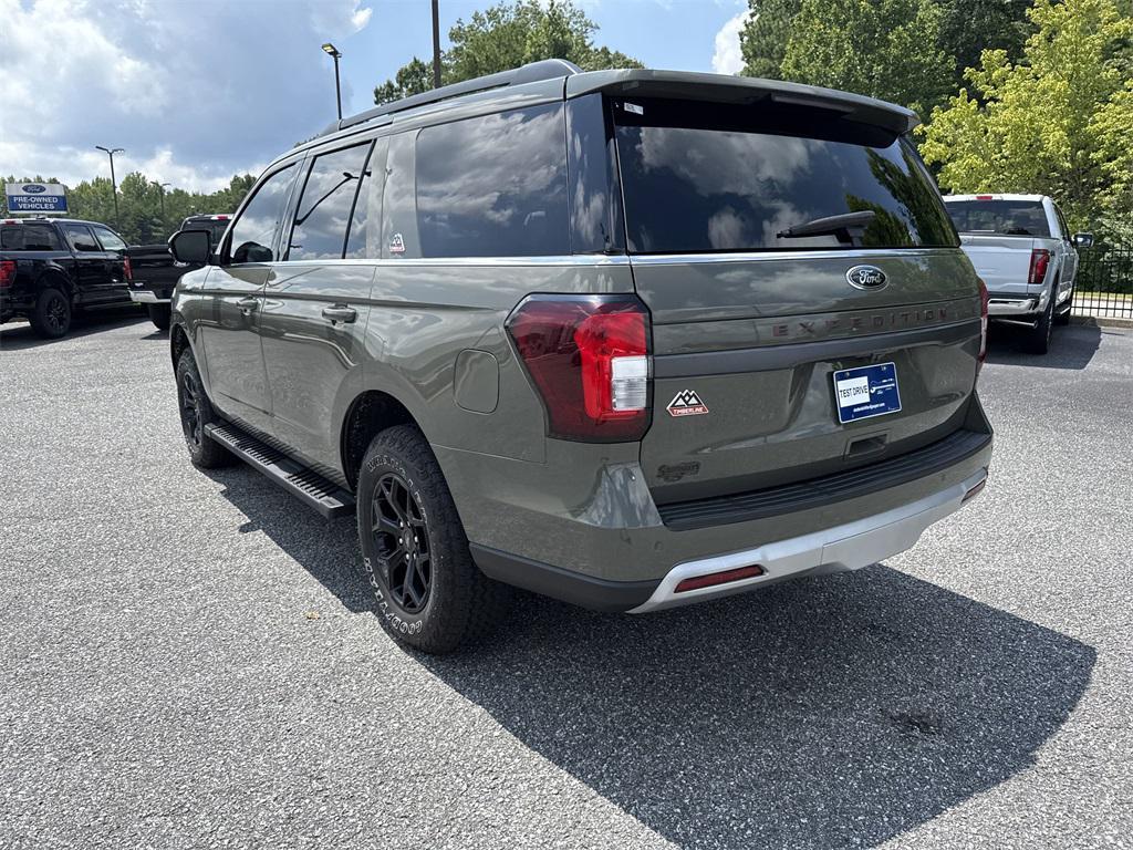 used 2024 Ford Expedition car, priced at $68,949