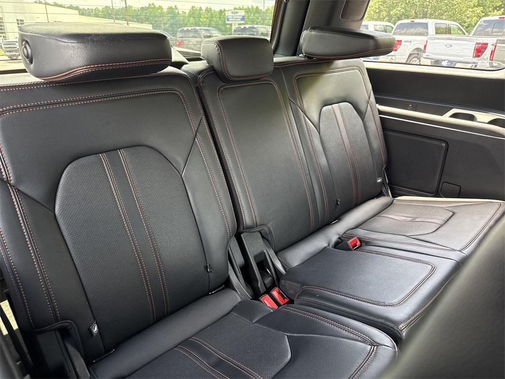used 2024 Ford Expedition car, priced at $68,949