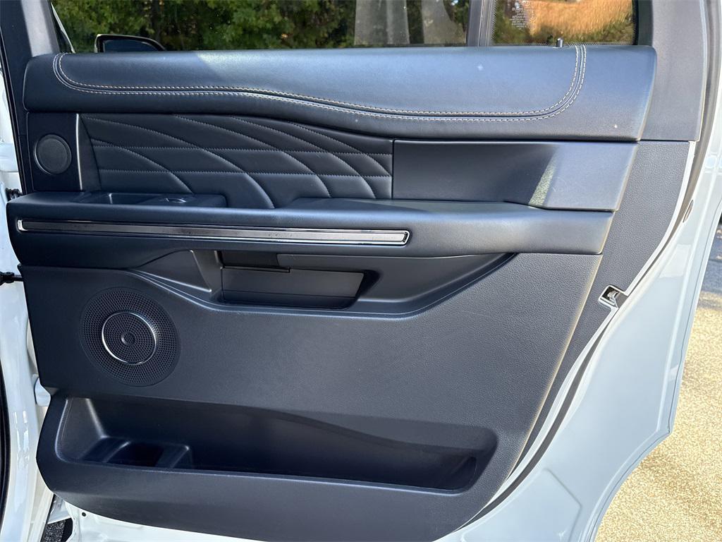 used 2023 Ford Expedition car, priced at $60,700