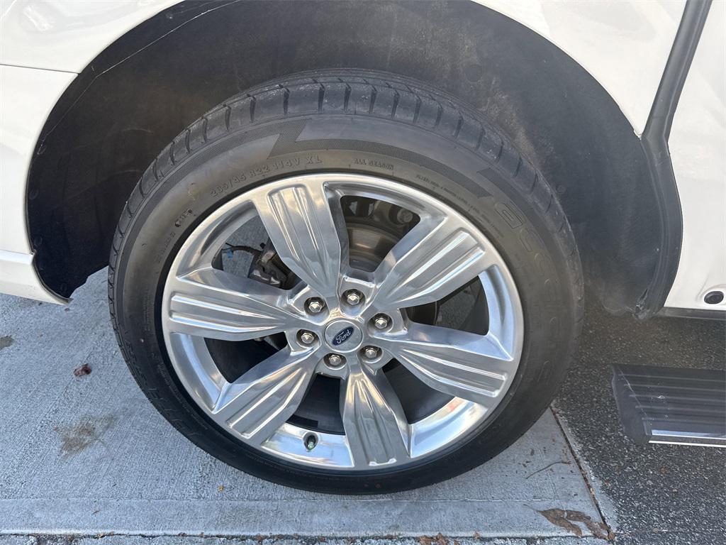 used 2023 Ford Expedition car, priced at $60,700