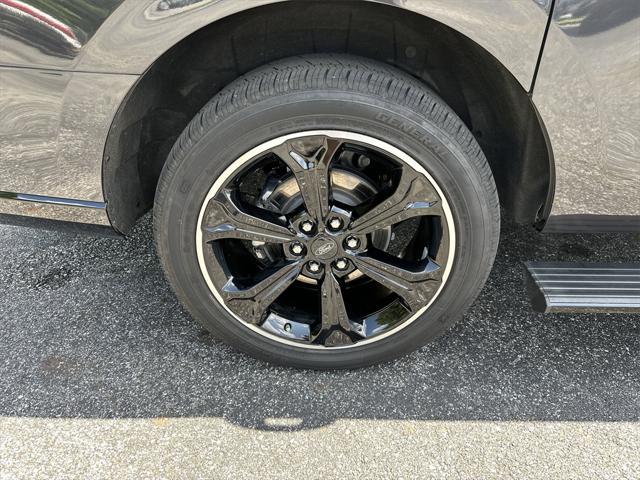 used 2024 Ford Expedition car, priced at $66,798