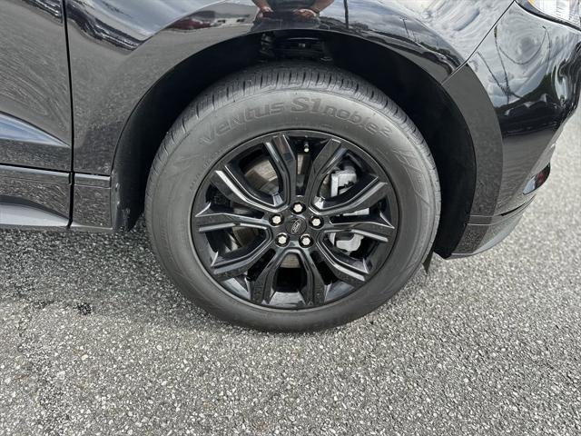 used 2024 Ford Edge car, priced at $27,589