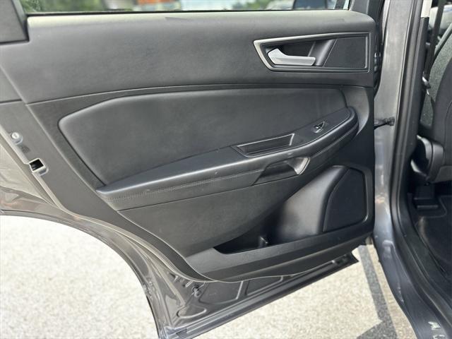 used 2024 Ford Edge car, priced at $26,878