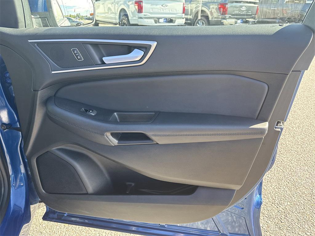 used 2024 Ford Edge car, priced at $26,589