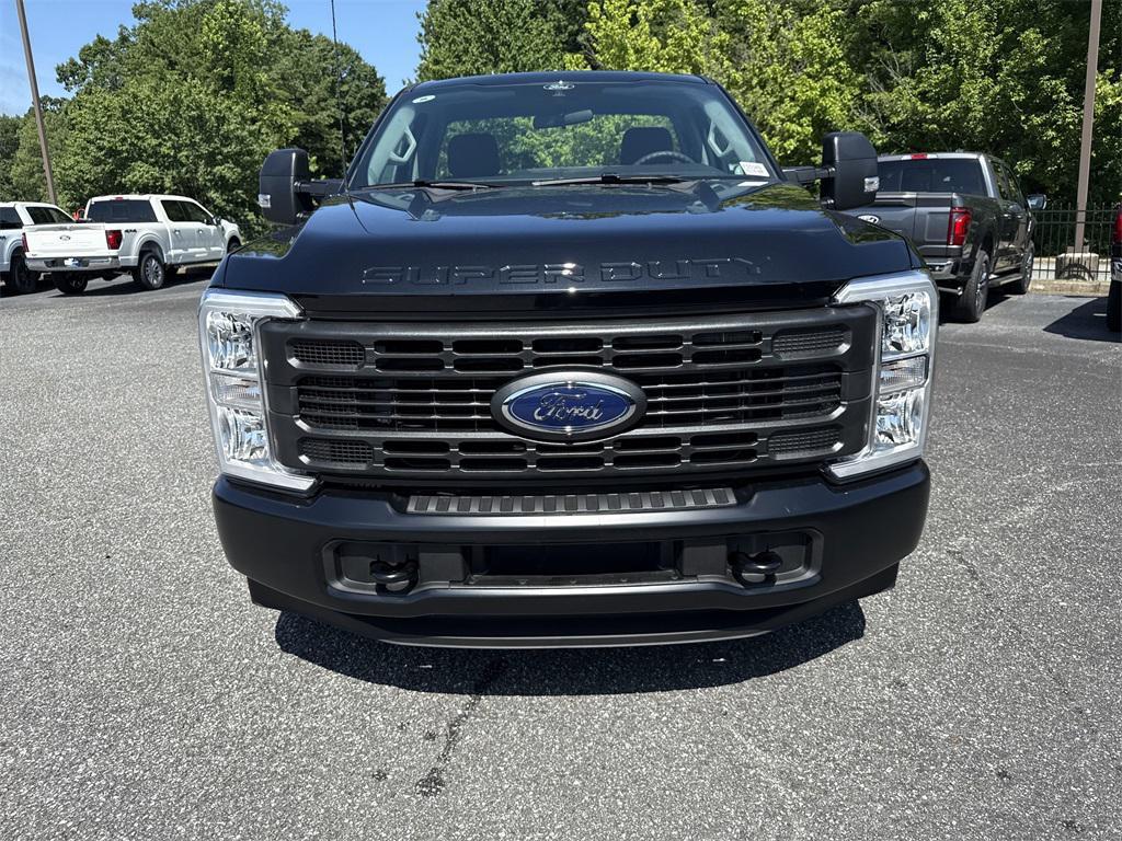 new 2025 Ford F-350 car, priced at $52,280