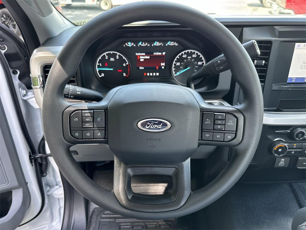 new 2025 Ford F-350 car, priced at $55,100