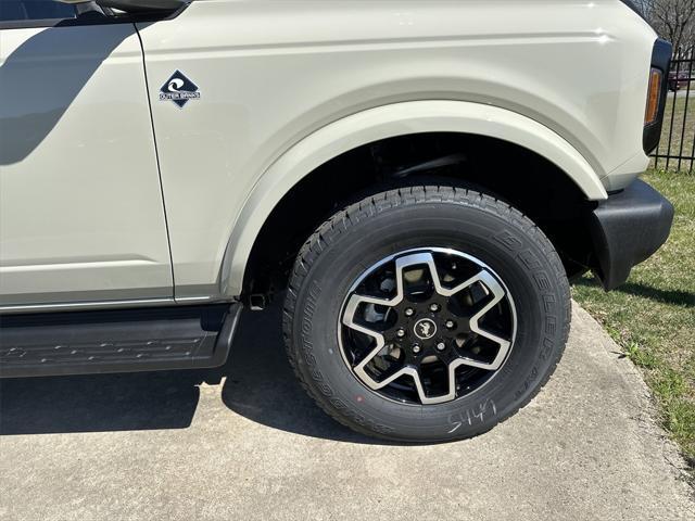 new 2025 Ford Bronco car, priced at $52,260