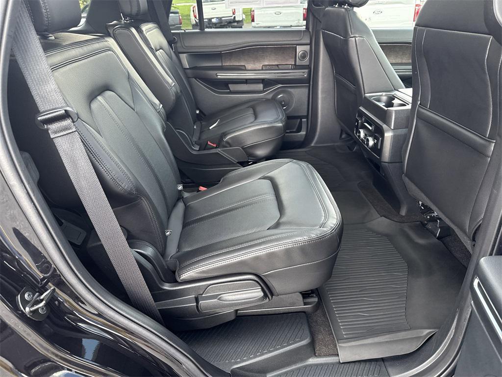 used 2021 Ford Expedition car, priced at $46,500