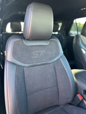 new 2025 Ford Explorer car, priced at $52,335