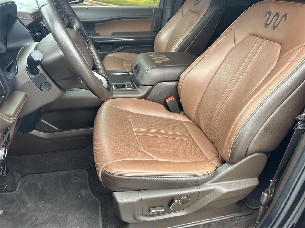 used 2022 Ford Expedition car, priced at $56,998