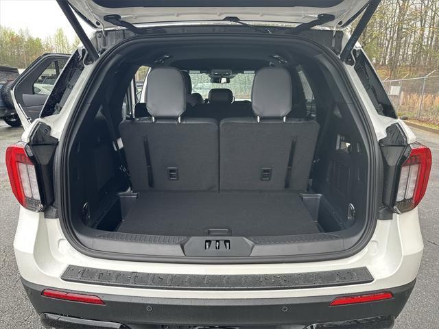 new 2025 Ford Explorer car, priced at $48,360