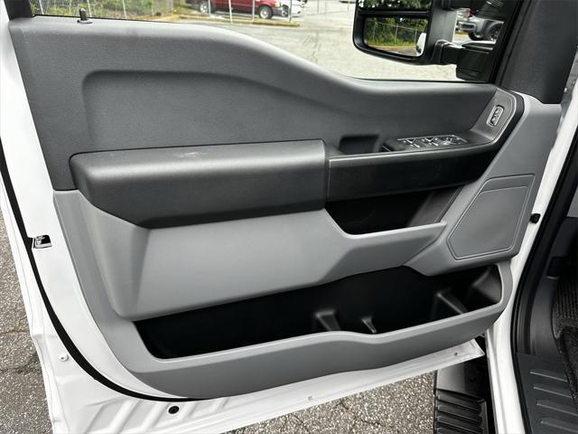 new 2025 Ford F-350 car, priced at $69,520