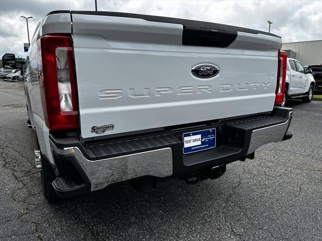 new 2025 Ford F-350 car, priced at $69,520