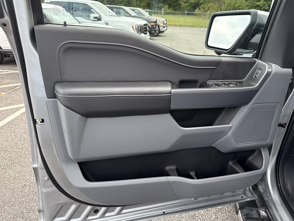 new 2025 Ford F-150 car, priced at $57,595
