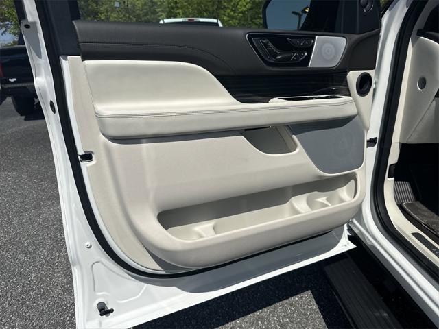 used 2024 Lincoln Navigator car, priced at $97,998