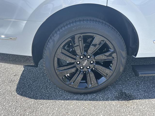 used 2024 Lincoln Navigator car, priced at $97,998