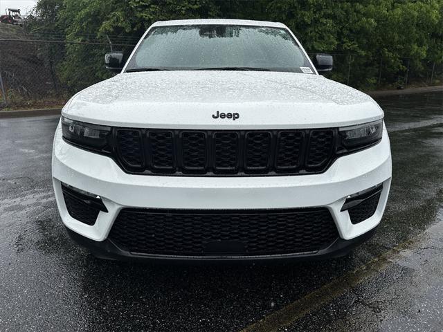 used 2024 Jeep Grand Cherokee car, priced at $40,628
