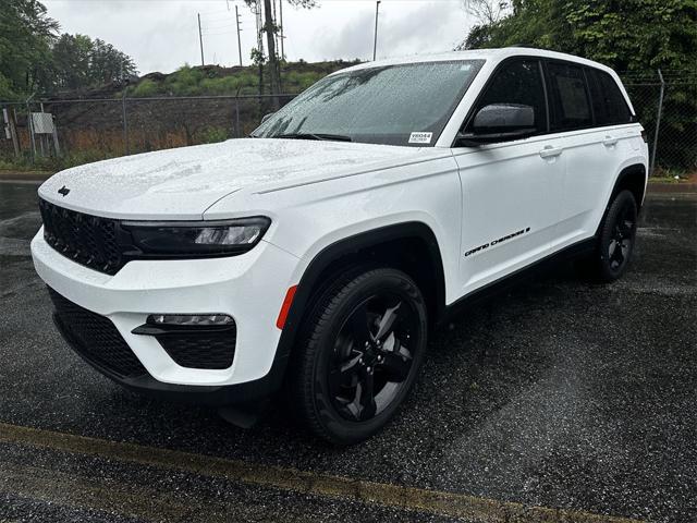 used 2024 Jeep Grand Cherokee car, priced at $40,628