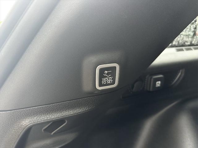 used 2024 Jeep Grand Cherokee car, priced at $40,628