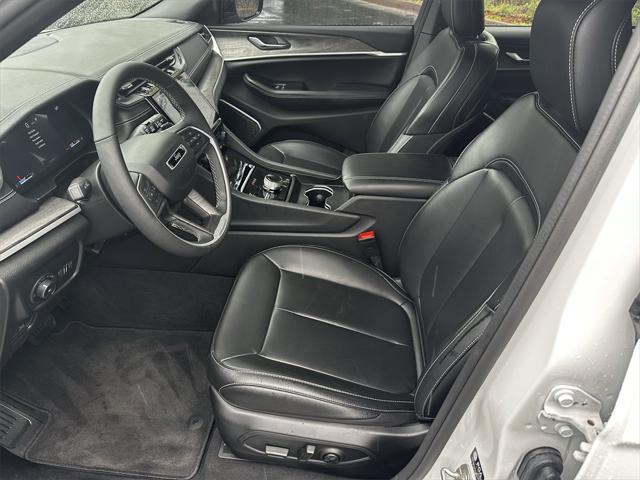 used 2024 Jeep Grand Cherokee car, priced at $40,628