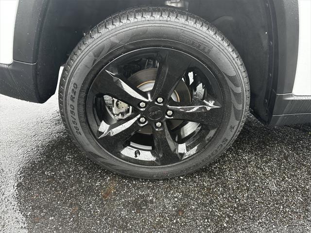used 2024 Jeep Grand Cherokee car, priced at $40,628