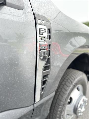 new 2025 Ford F-350 car, priced at $62,415