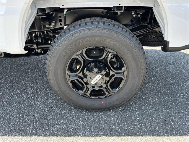 new 2025 Ford F-350 car, priced at $59,815