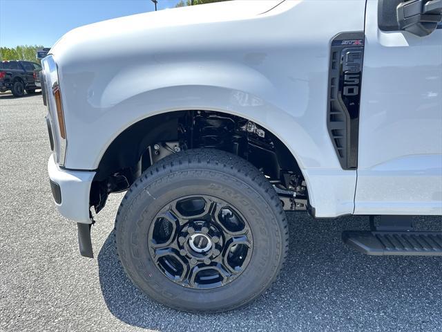 new 2025 Ford F-350 car, priced at $59,815