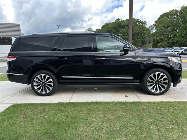 used 2024 Lincoln Navigator car, priced at $81,750