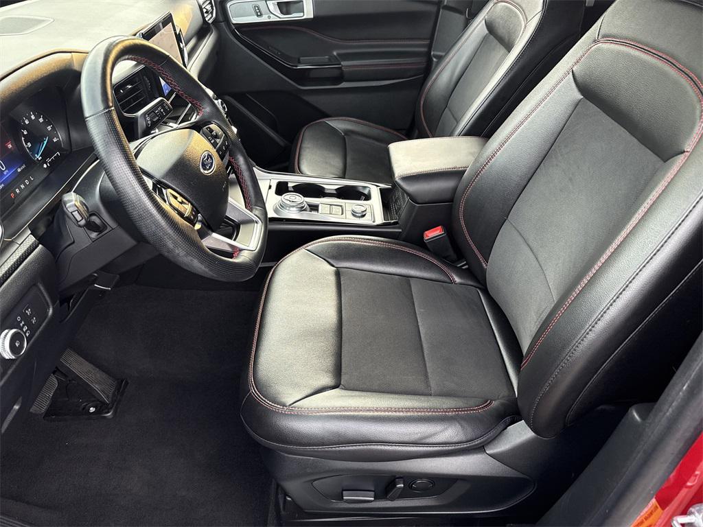 used 2022 Ford Explorer car, priced at $34,400