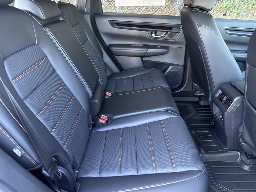 used 2025 Honda CR-V Hybrid car, priced at $35,850