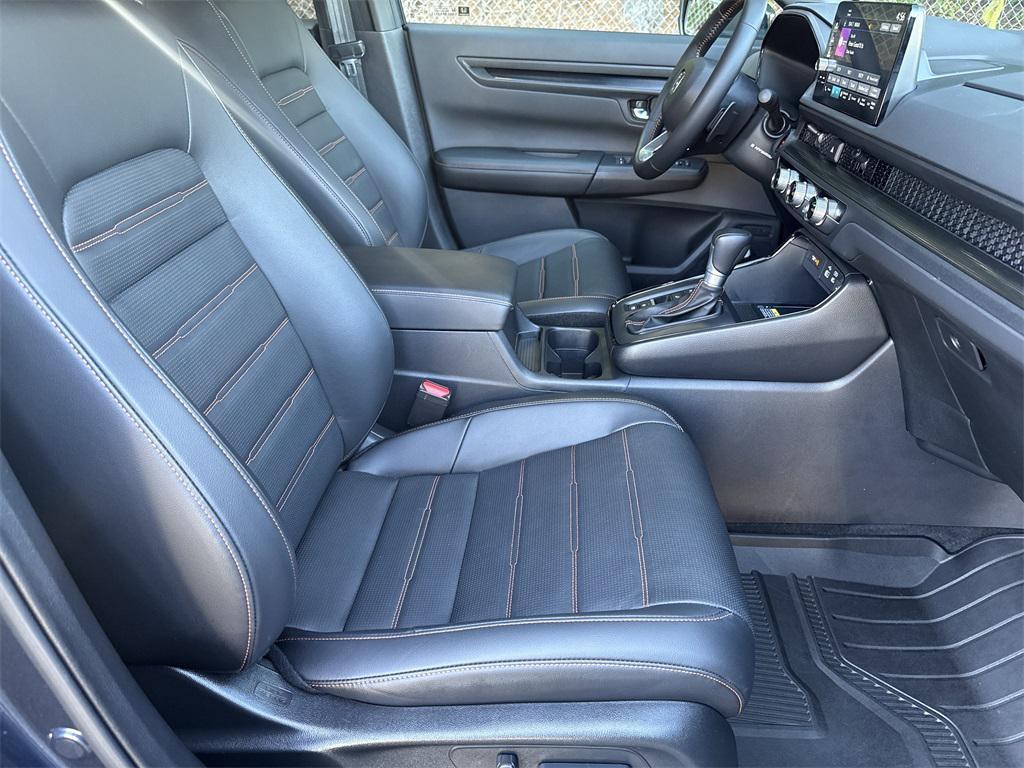 used 2025 Honda CR-V Hybrid car, priced at $35,850