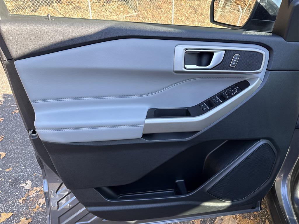 used 2023 Ford Explorer car, priced at $32,500