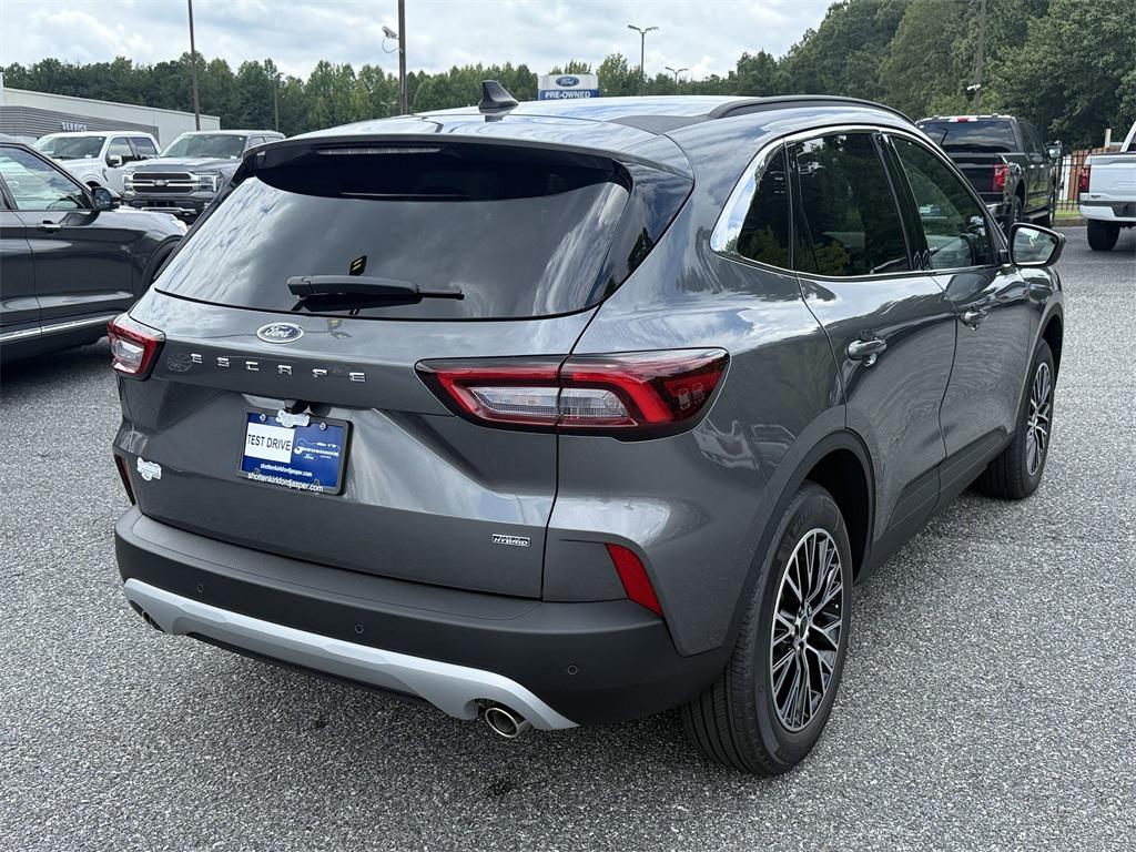 new 2025 Ford Escape PHEV car, priced at $40,095
