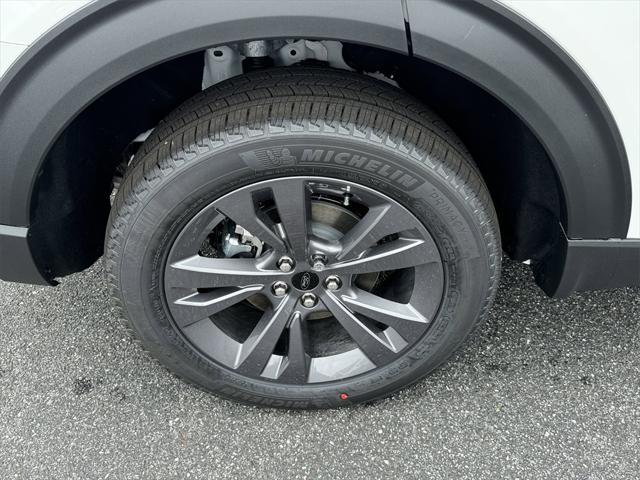 new 2025 Ford Explorer car, priced at $46,000