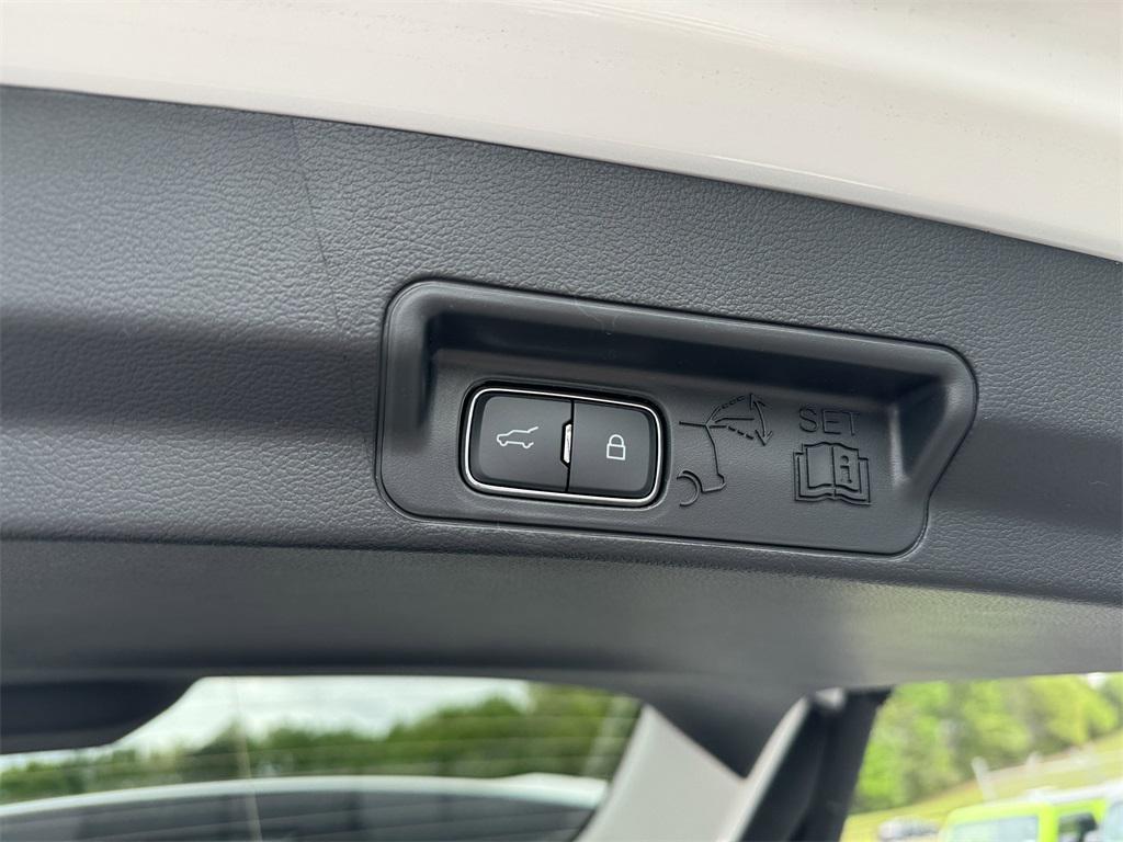 new 2025 Ford Explorer car, priced at $42,000