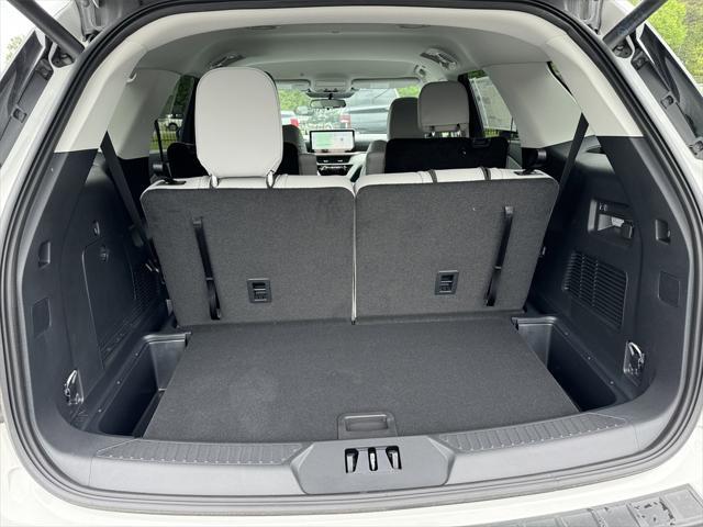 new 2025 Ford Explorer car, priced at $46,000