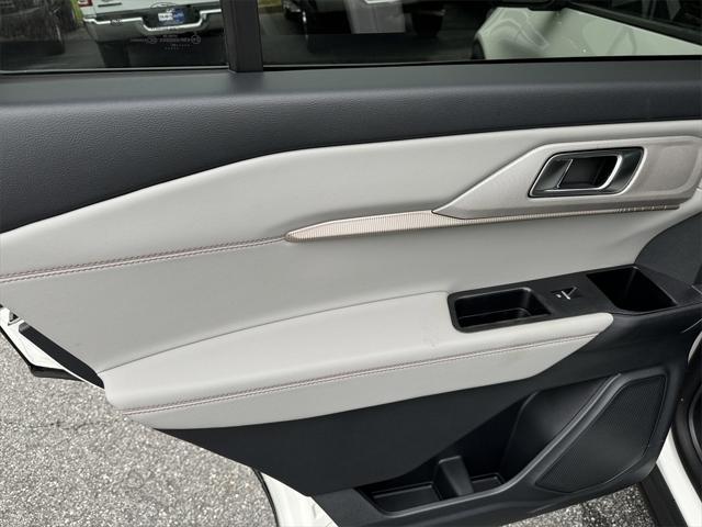 new 2025 Ford Explorer car, priced at $46,000