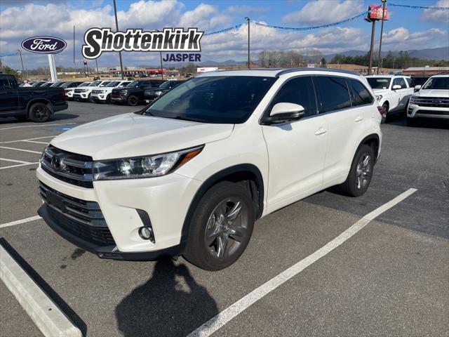 used 2018 Toyota Highlander car, priced at $26,877