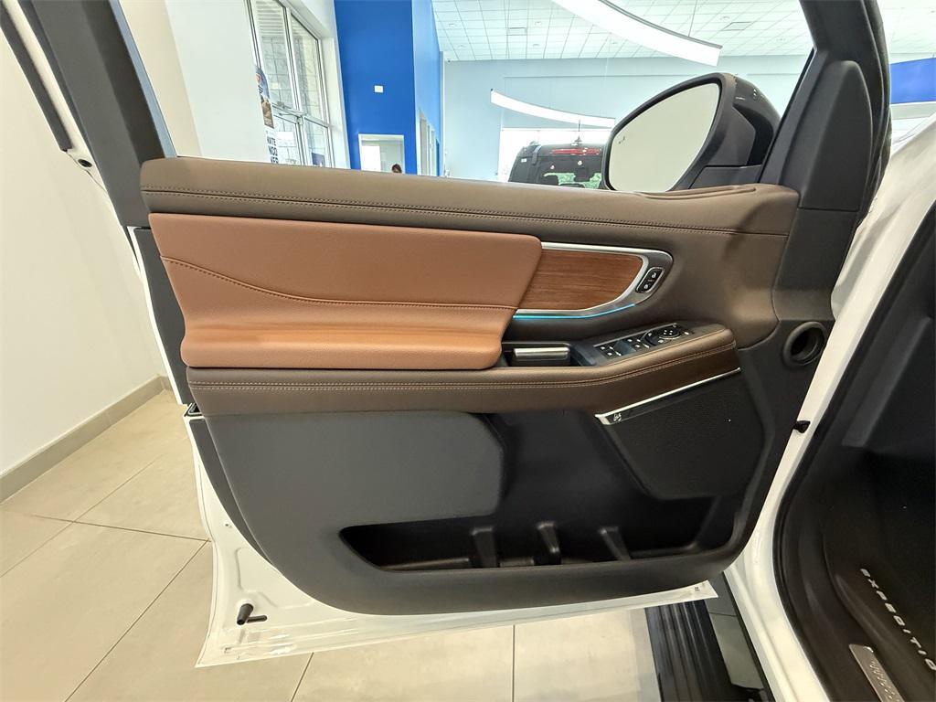 new 2025 Ford Expedition Max car, priced at $91,110