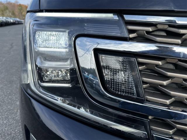 used 2021 Ford Expedition car, priced at $45,273