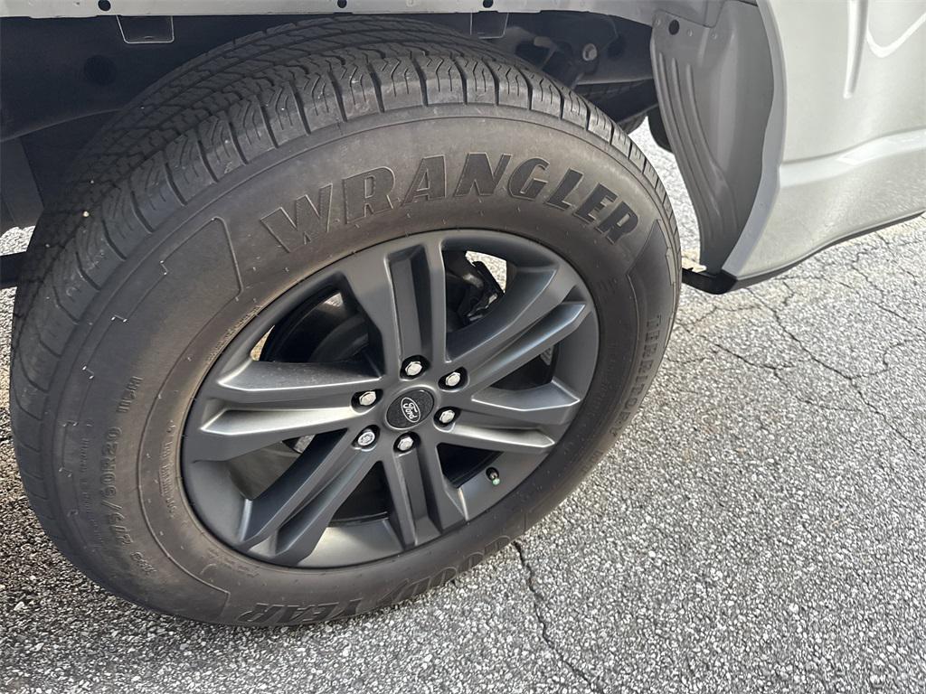 used 2023 Ford F-150 car, priced at $38,998