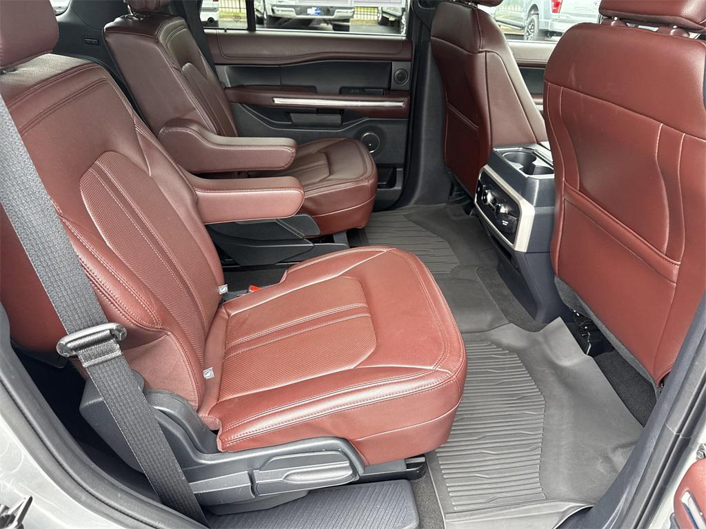 used 2024 Ford Expedition car, priced at $57,750
