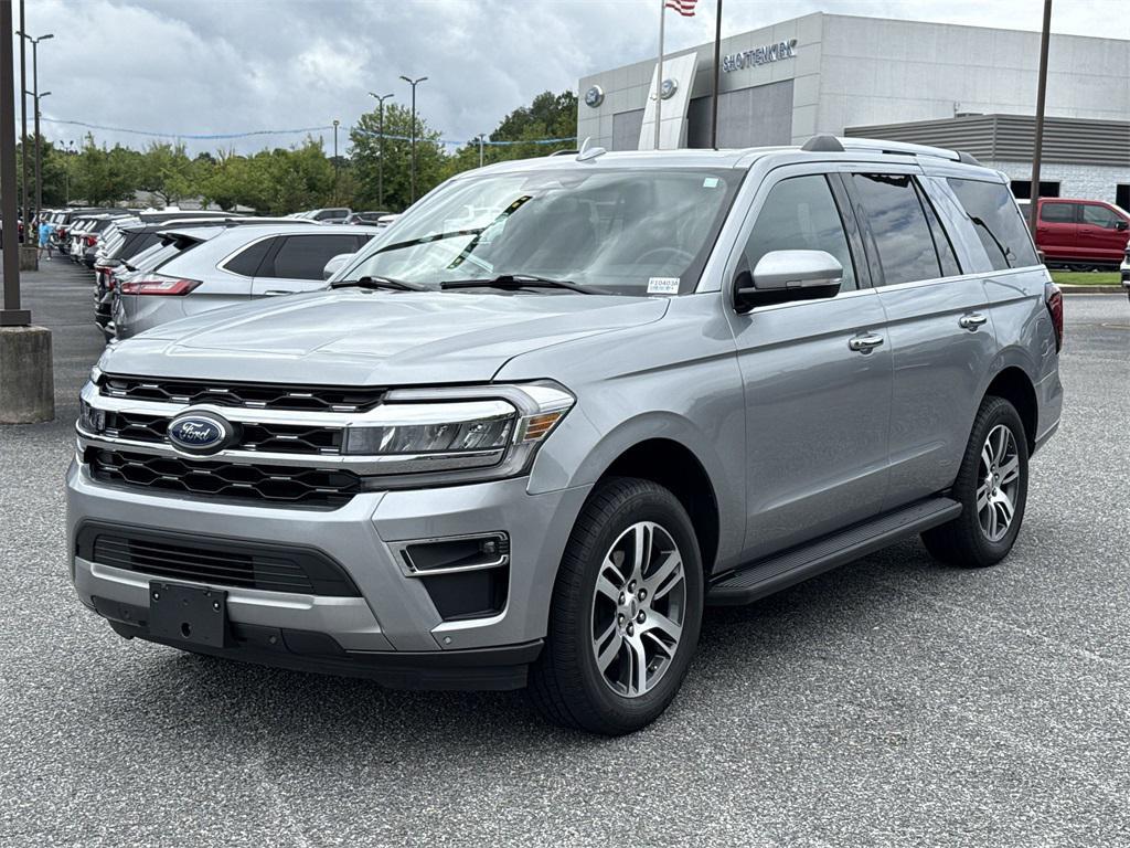 used 2024 Ford Expedition car, priced at $57,750