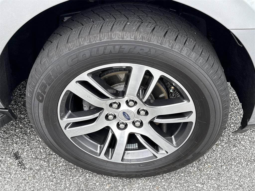 used 2024 Ford Expedition car, priced at $57,750