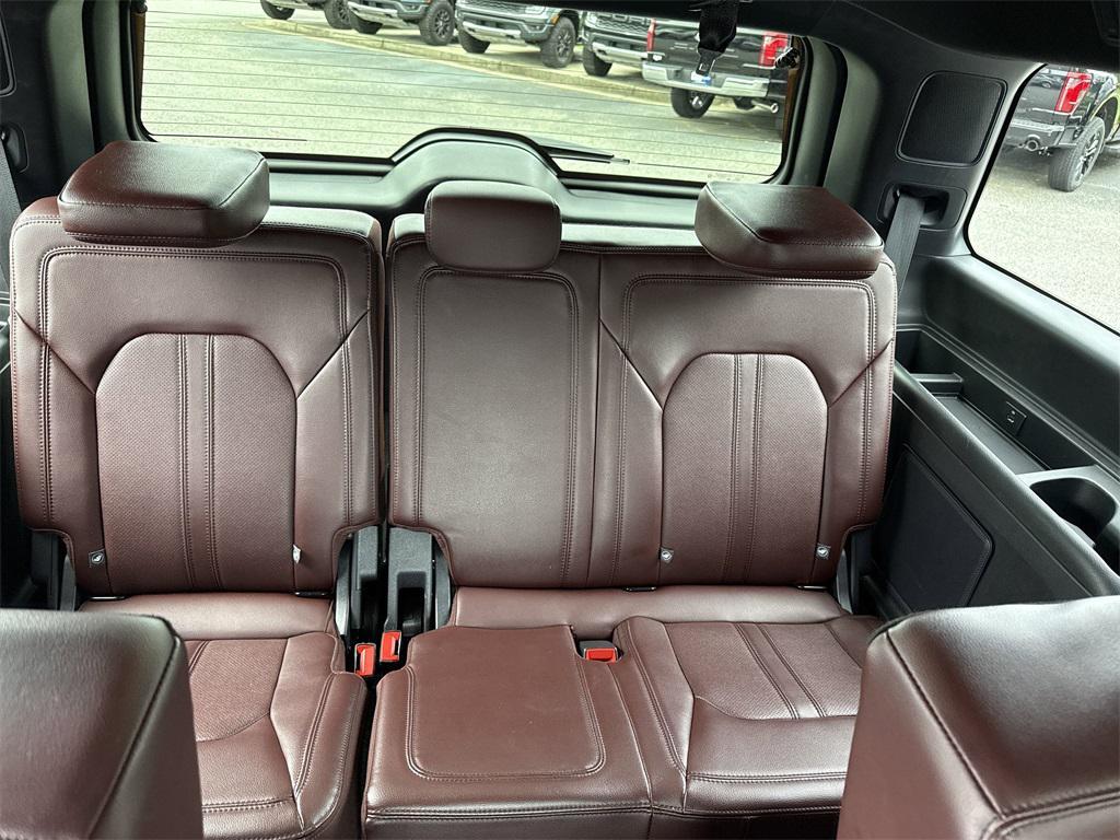 used 2024 Ford Expedition car, priced at $57,750