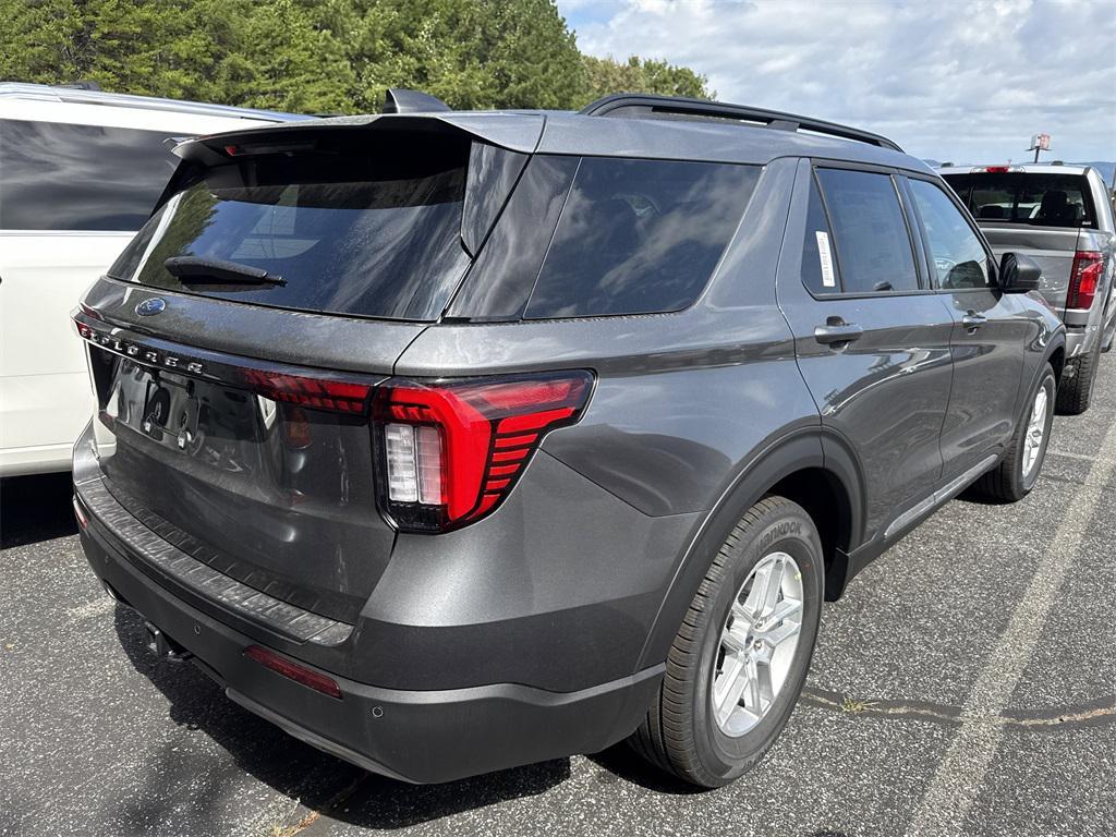 new 2025 Ford Explorer car, priced at $42,265