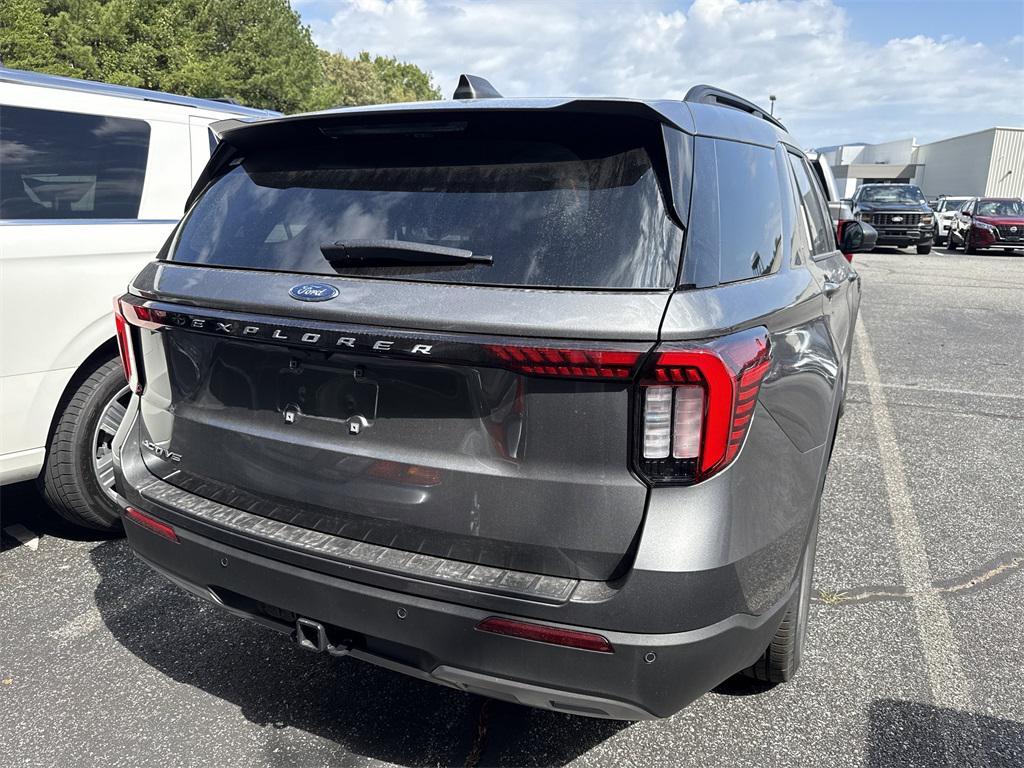 new 2025 Ford Explorer car, priced at $42,265