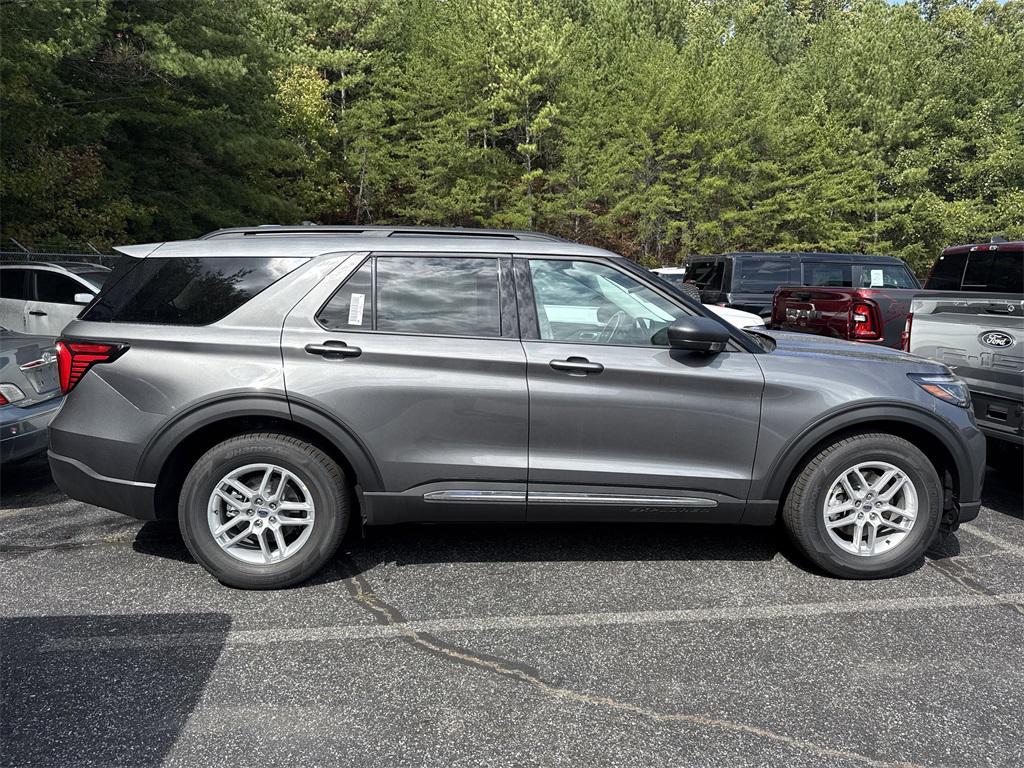 new 2025 Ford Explorer car, priced at $42,265