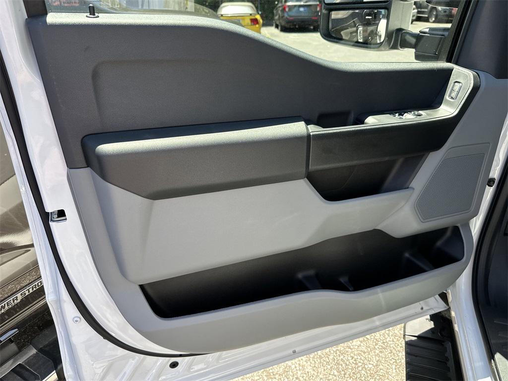 new 2025 Ford F-250 car, priced at $50,750